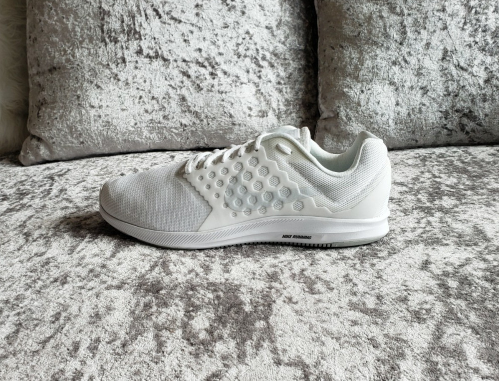 Nike Downshifter 7 Mens Running Shoes White Athletic Sneakers Size 10.5